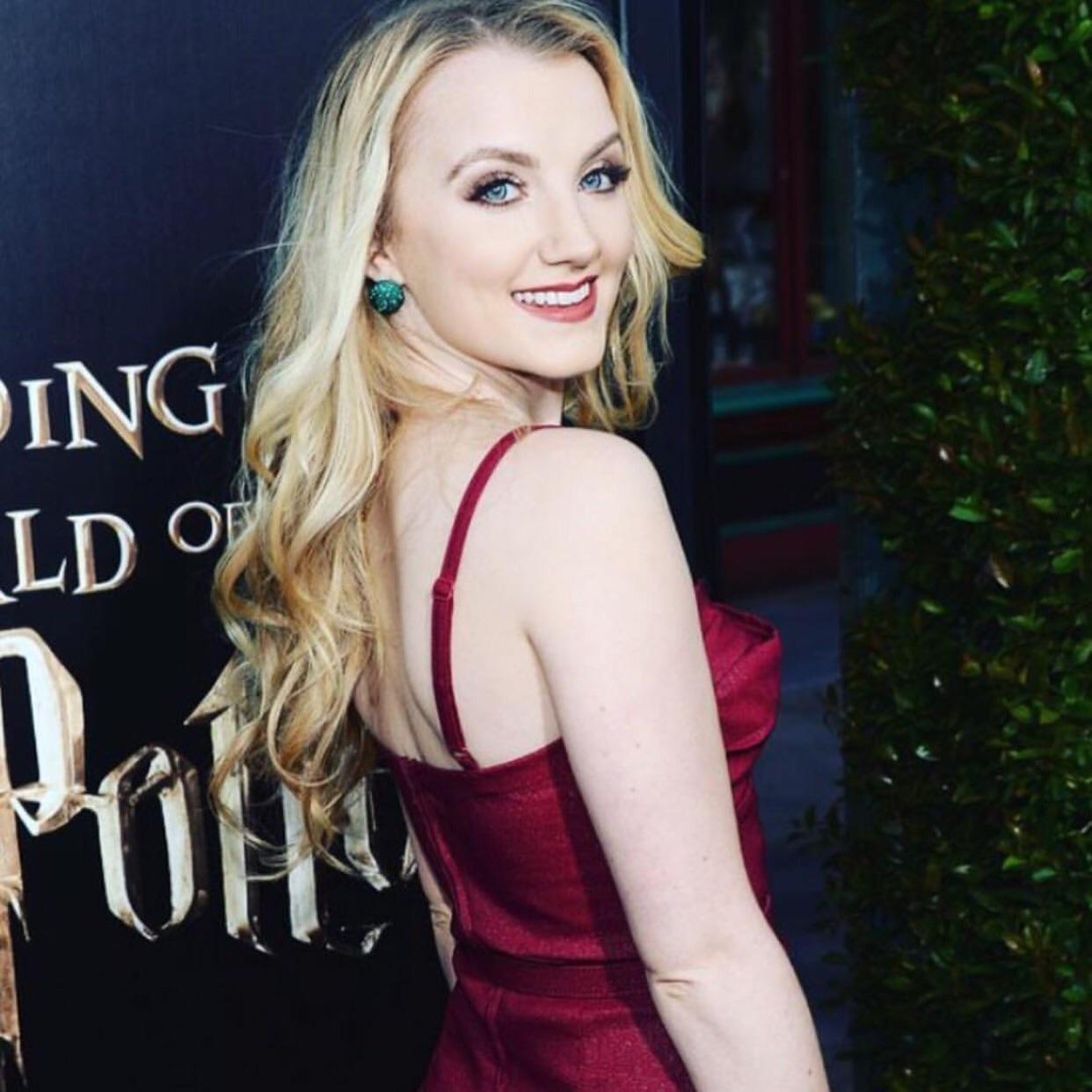 Evanna Lynch Fakes