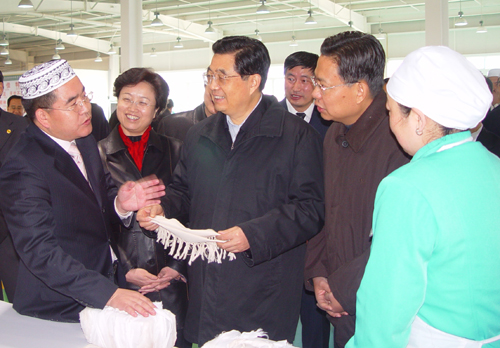 穆斯林女性在拍身份证护照时也包着头么? - 伊