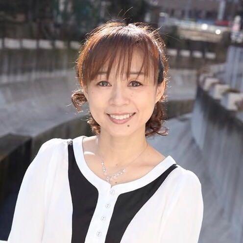 岩男润子     感觉给人感觉好好啊