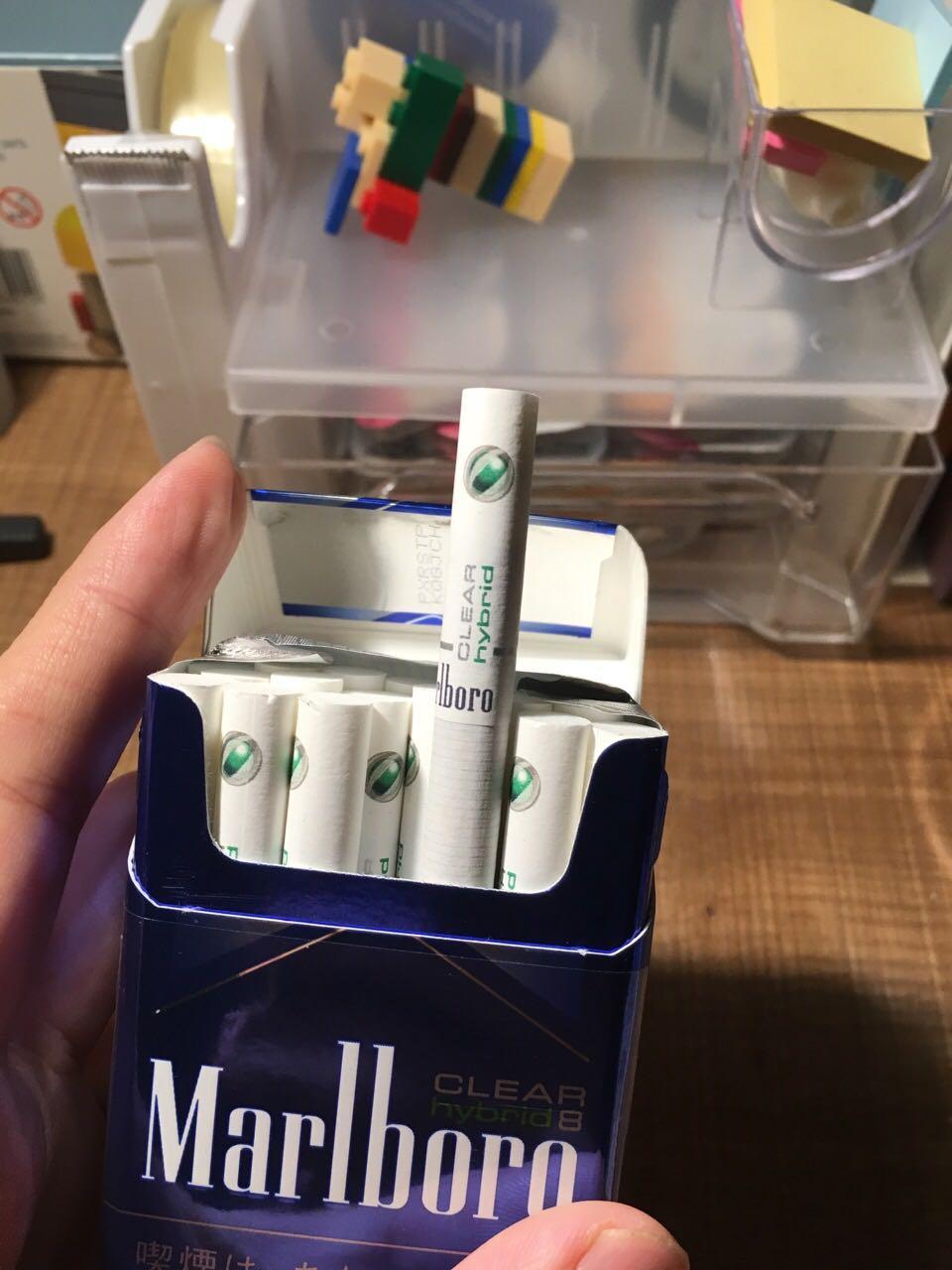 万宝路出的薄荷味香烟,绿万,蓝万,黑绿,黑冰爆珠之间有什么区别?