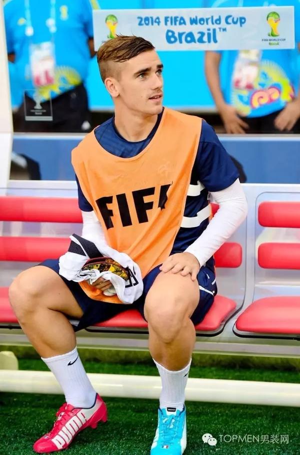 既然都说到格里兹曼了,怎么可以不提吉鲁.