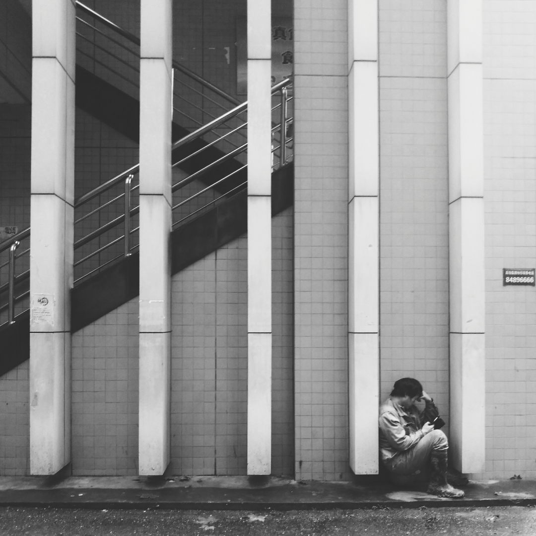 孤独的人呐,活在格子里.  显示全部