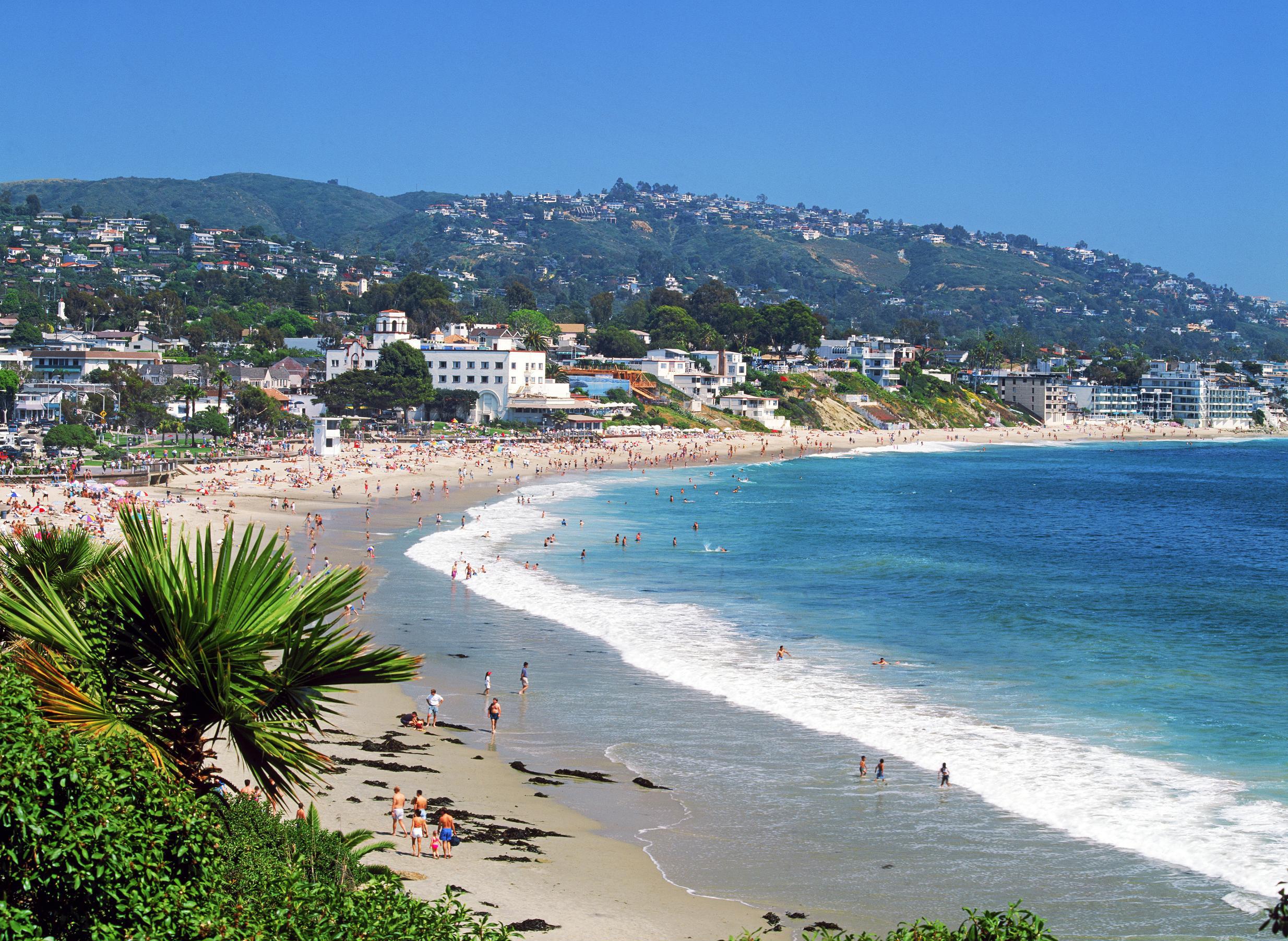 和ta 一起在拉古纳海滩(laguna beach)散步