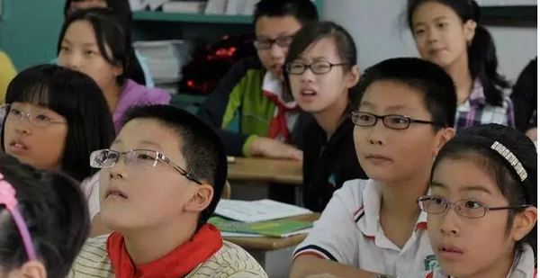 孩子近视度数一直加深,该怎么办?