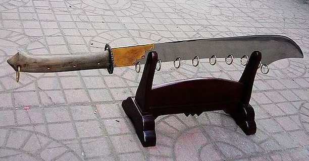 方便挂我的金丝大环刀.嘻嘻.(心情还可以抖抖机灵)