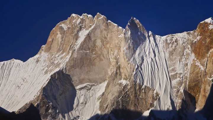 答案好多没一一看完如有重复抱歉 《攀登梅鲁峰》 "meru" 去年看的