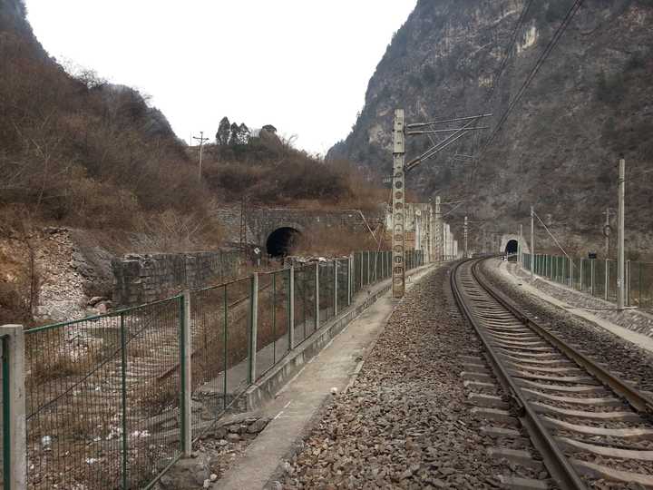 宝成铁路109隧道遗址图片