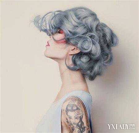 县级城市的基层公务员穿齐胸襦裙上班,合适吗