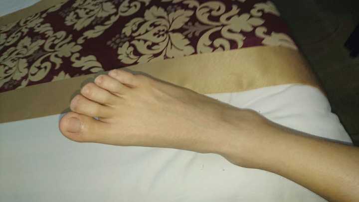 男孩子有一双好看的脚是一种什么样的体验