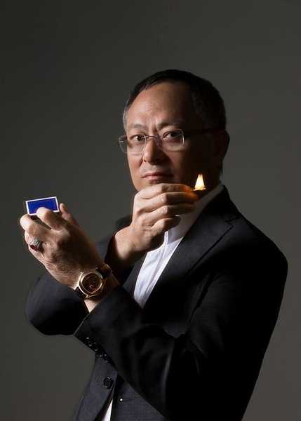 如何评价电影《华丽上班族》?