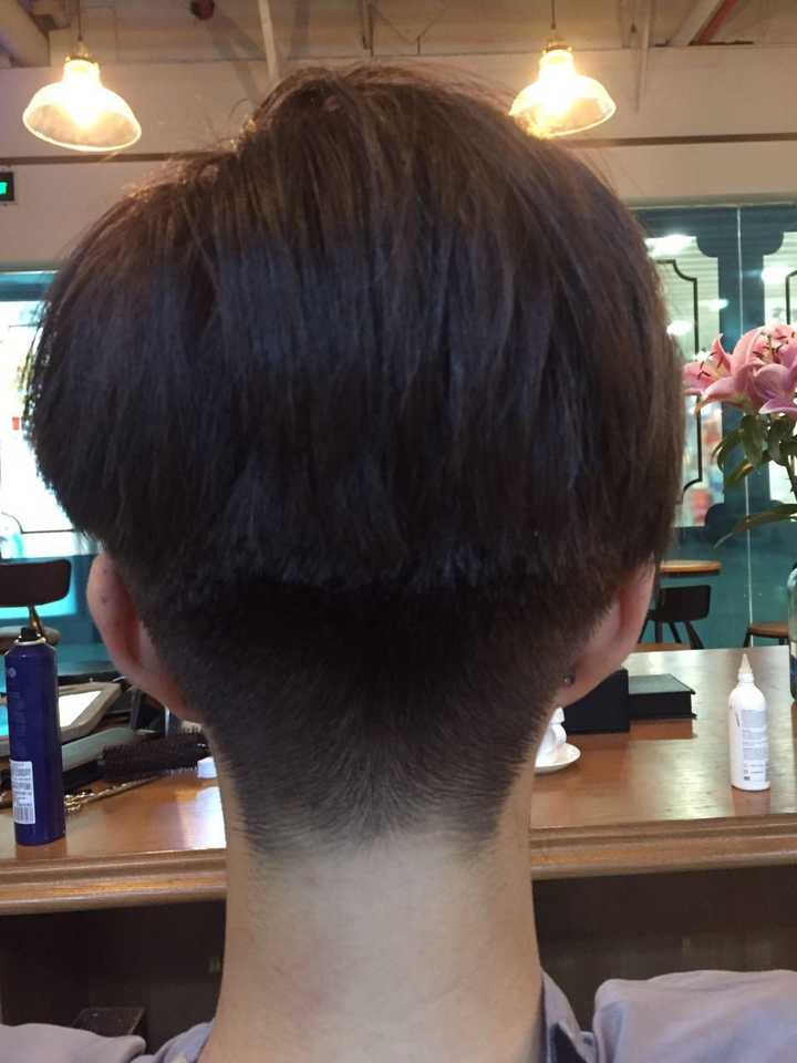 长发多年突然剪成短发是一种怎样的体验?