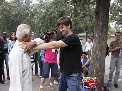 其中最受观众们喜爱的就是这位麦翔明同学啦,也可以叫他小麦.