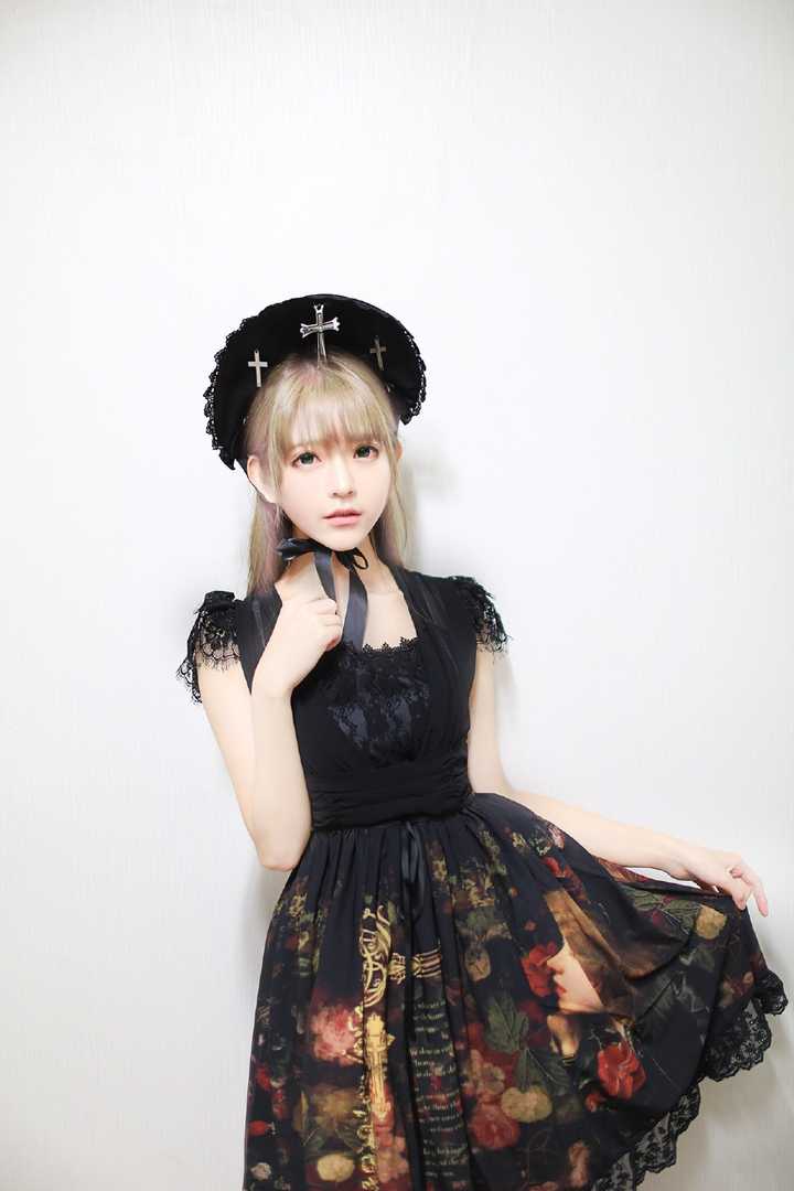 作为一个170 ,较为丰满的妹子该怎么选择lolita的服装?