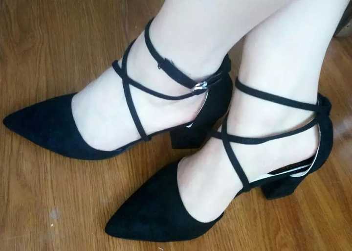 个子高的女生可以穿高跟鞋吗?