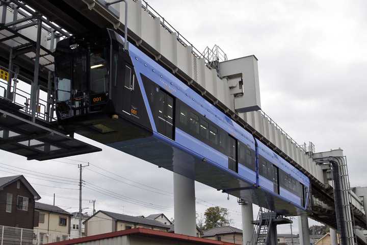 《我的妹妹哪有这么可爱》op里的列车是真实存在的吗?