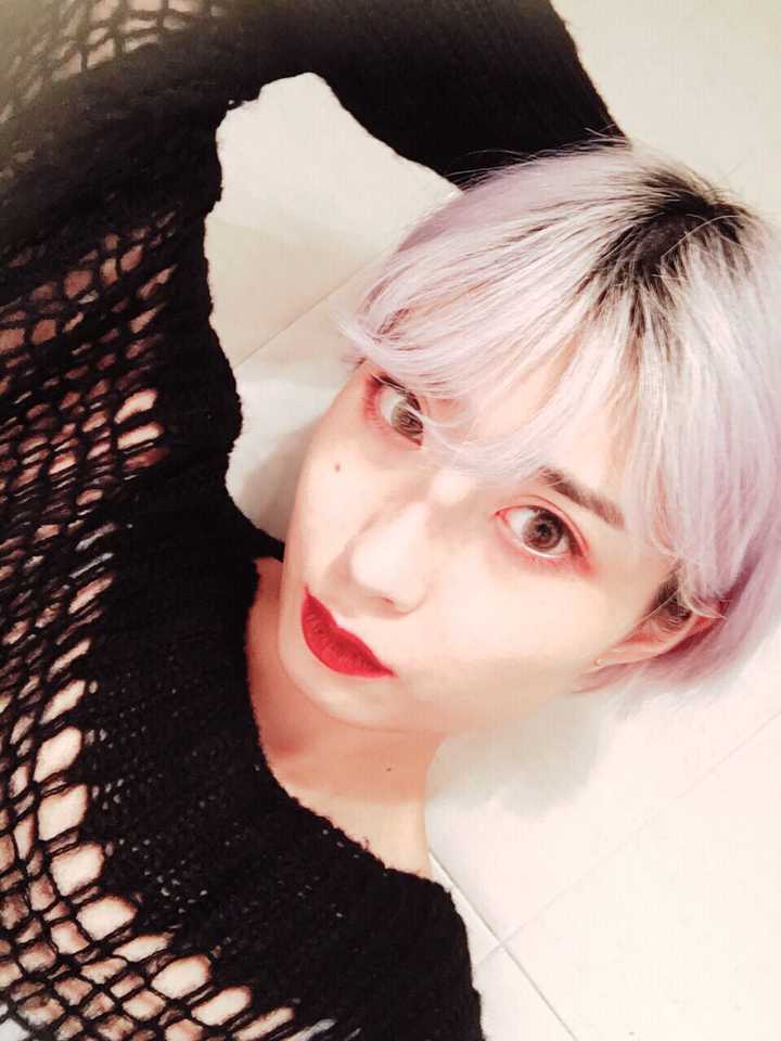 怎么染出一头帅气的白头发 知乎