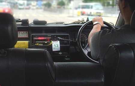 打算去香港玩,去过的给点靠谱的省钱攻略?