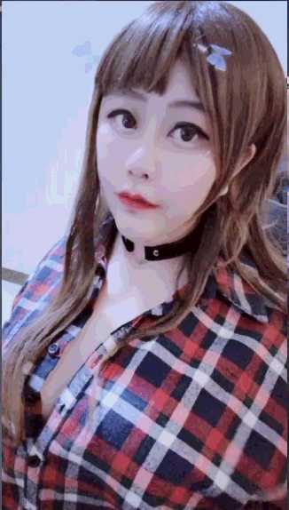 如何看待斗鱼游戏主播乔碧萝殿下直播不小心露脸这一直播事故