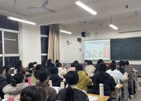 AI有没有可能在十年内完全替代教师这个行业?