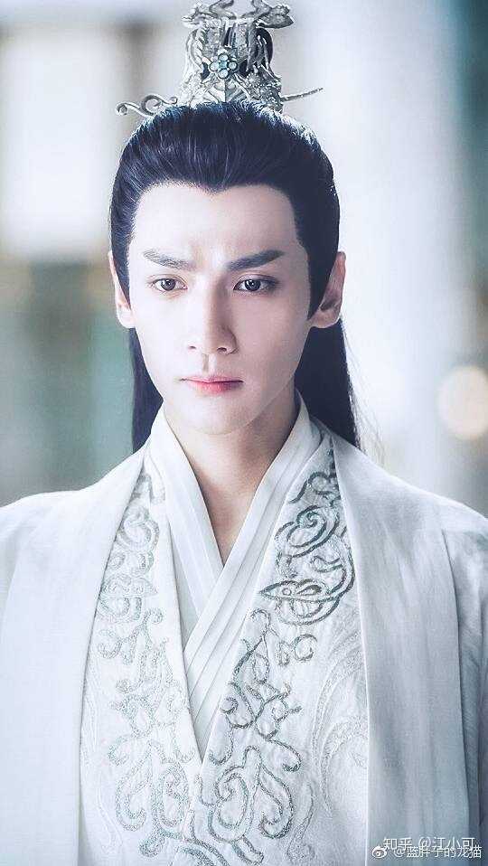 类似问题里答过了,搬运一下吧 最近的古装剧而言,我提名香蜜里的润玉