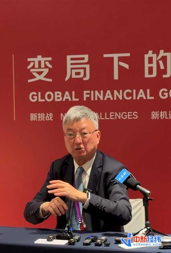 如何评价 IMF 原总裁朱民称「世界需要新的平衡货币体系、中国已实际成为『全球最后贷款人』」的观点？