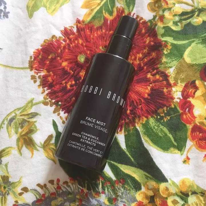 「bobbibrown定妆喷雾」