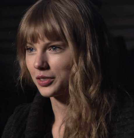 泰勒斯威夫特和艾薇儿哪个比较漂亮为什么