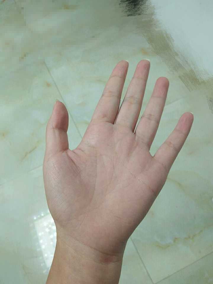 女生手很大是什么样的体验不是夸张是真实的较男生来讲