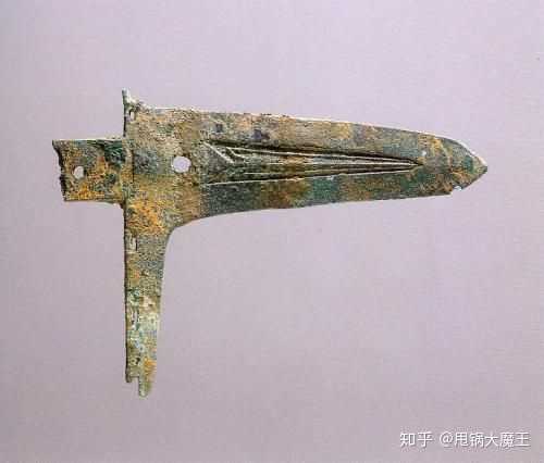 并非举起盾挡住抢下的啄戈就毫无办法,戈掀了盾如果没有矛配合捅一下