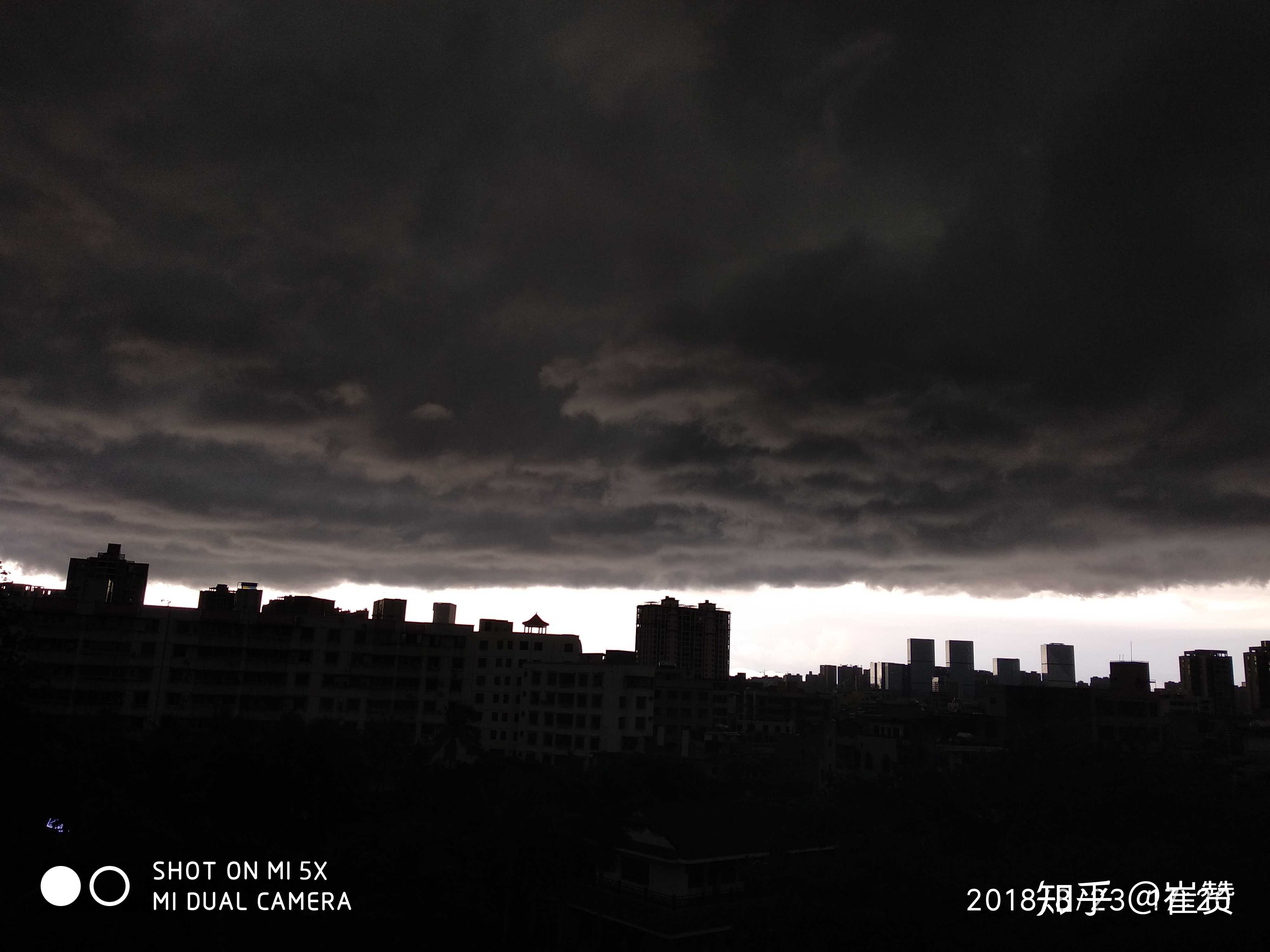 黑云压城城欲摧