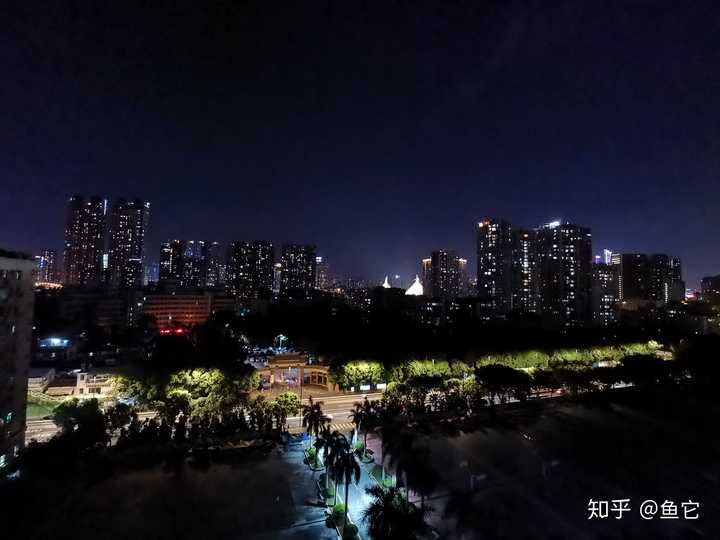 五邑大学夜景图片
