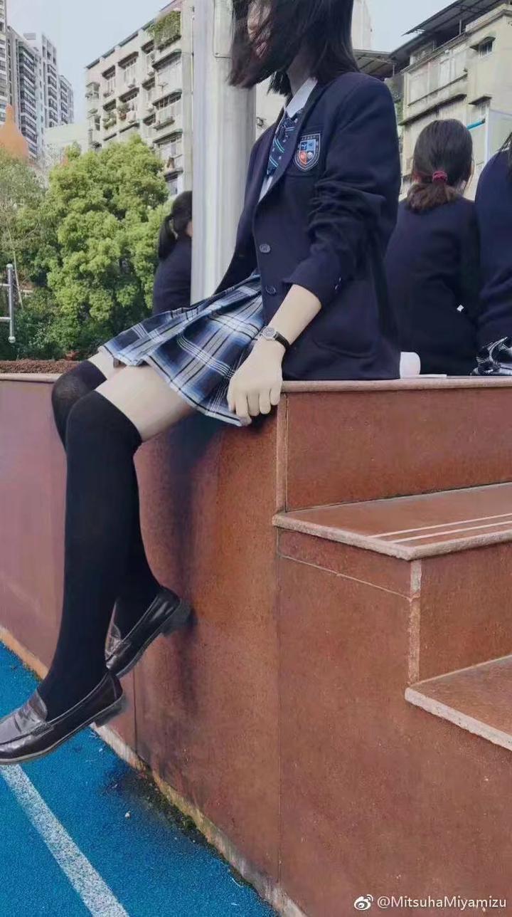 在学校穿女子高生制服 Jk制服 是怎样一种体验 明名鸣铭茗冥的回答 知乎