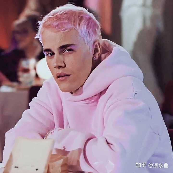 如何看待justin bieber   yummy>> mv的阴谋论?