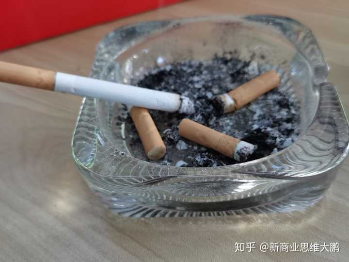 点燃一根烟,但是只想抽一口怎么办?