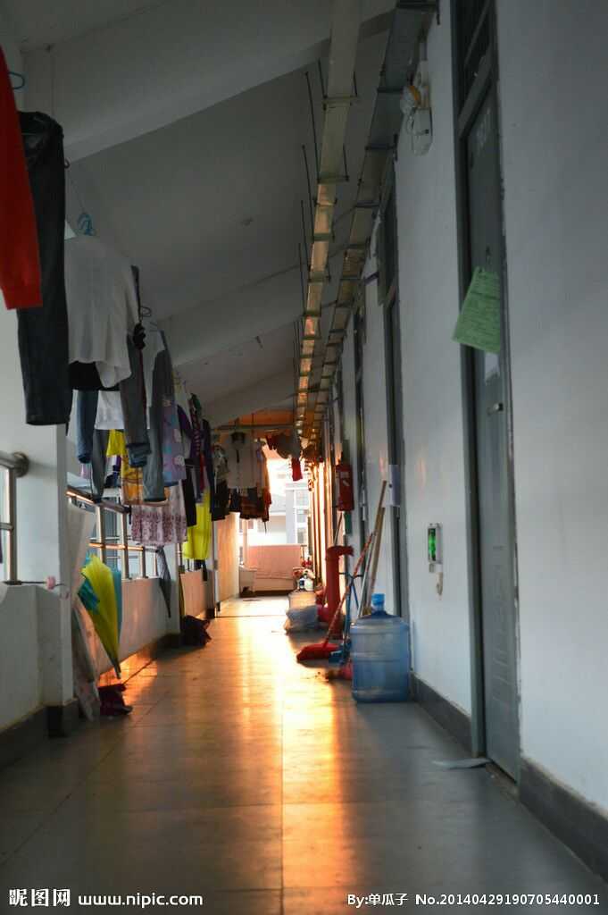 在宿舍怎么藏手机而不被发现?