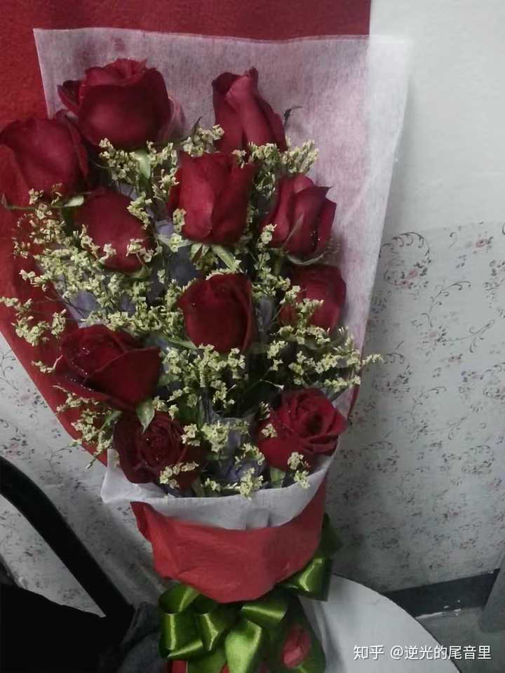 第一次收到花是什么花,第一次送花给别人是什么时候呢?