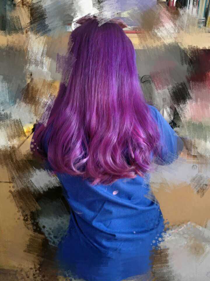 头发染成浅紫色是一种什么样的体验?