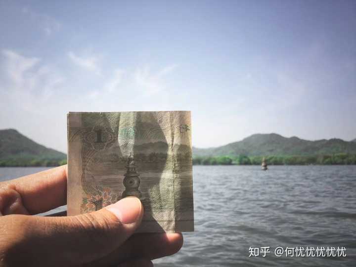 六月份随石家庄永昌远征贵州恒丰以后绕路重庆去十块钱背景图瞿塘峡