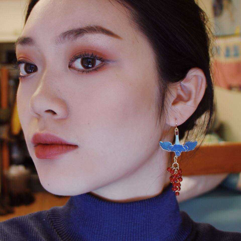 厌世高级脸超级美