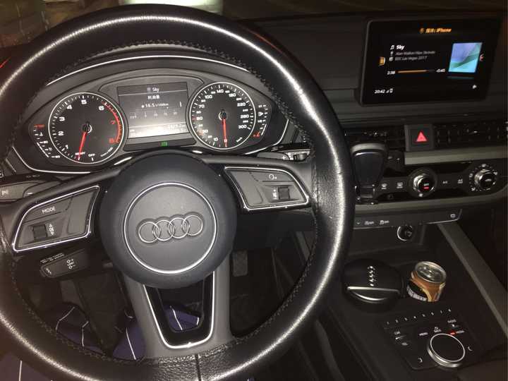 我又发现了一个答主说,bba不是豪华品牌,只有宾利迈巴赫劳斯莱斯算