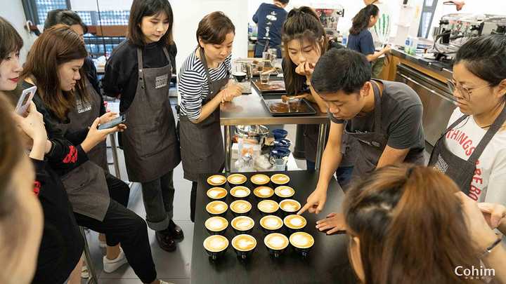 请问一下想学做咖啡去哪里学呢?