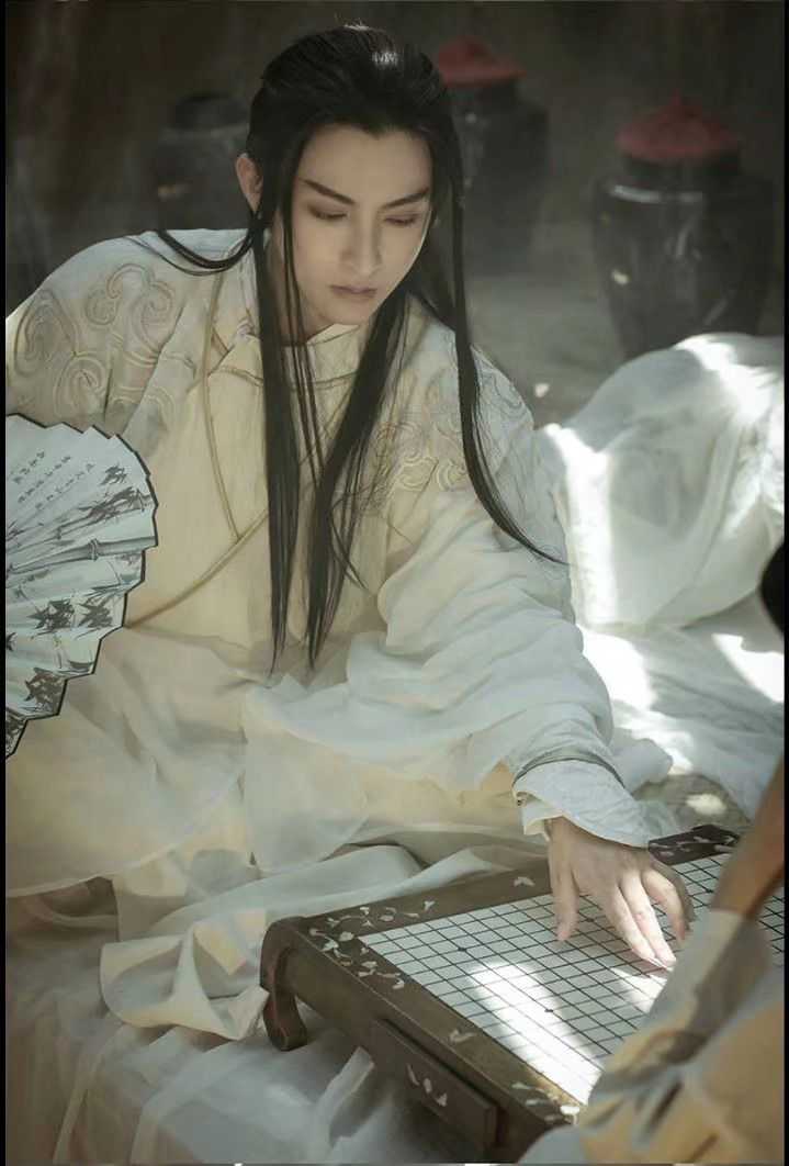 加张无情cos美图