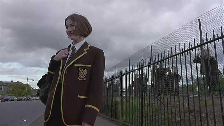 《猜火车1》里面的黛安绝对是第一个让年幼无知的我懂得what is