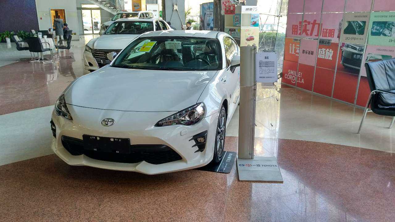 11.11摄于北京三元桥丰田