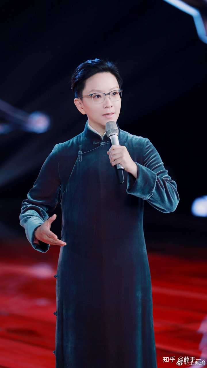 王佩瑜的资料女装图片