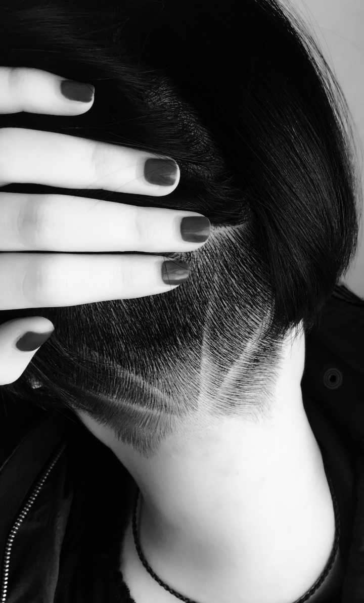 女人秃鬓角发型图片图片
