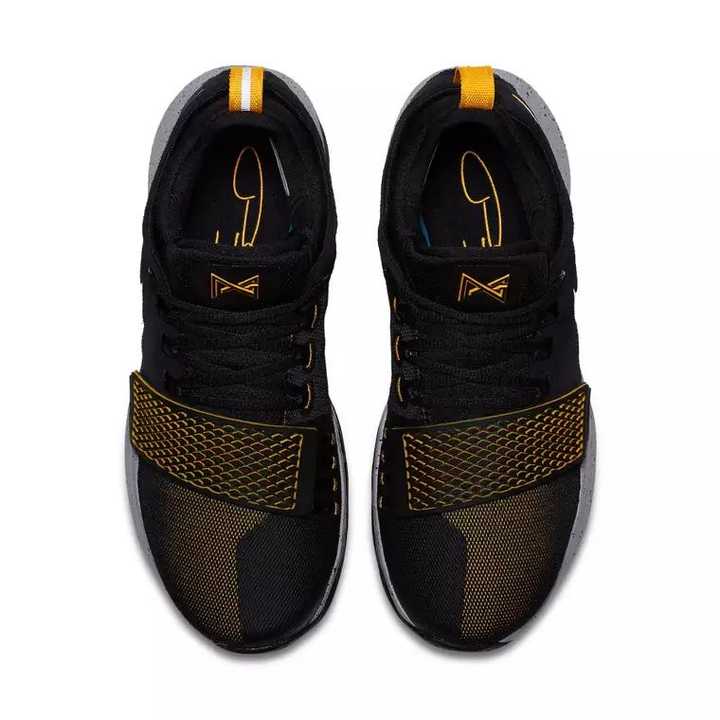 粉丝如何看pgone李小璐事件以及各种回复?