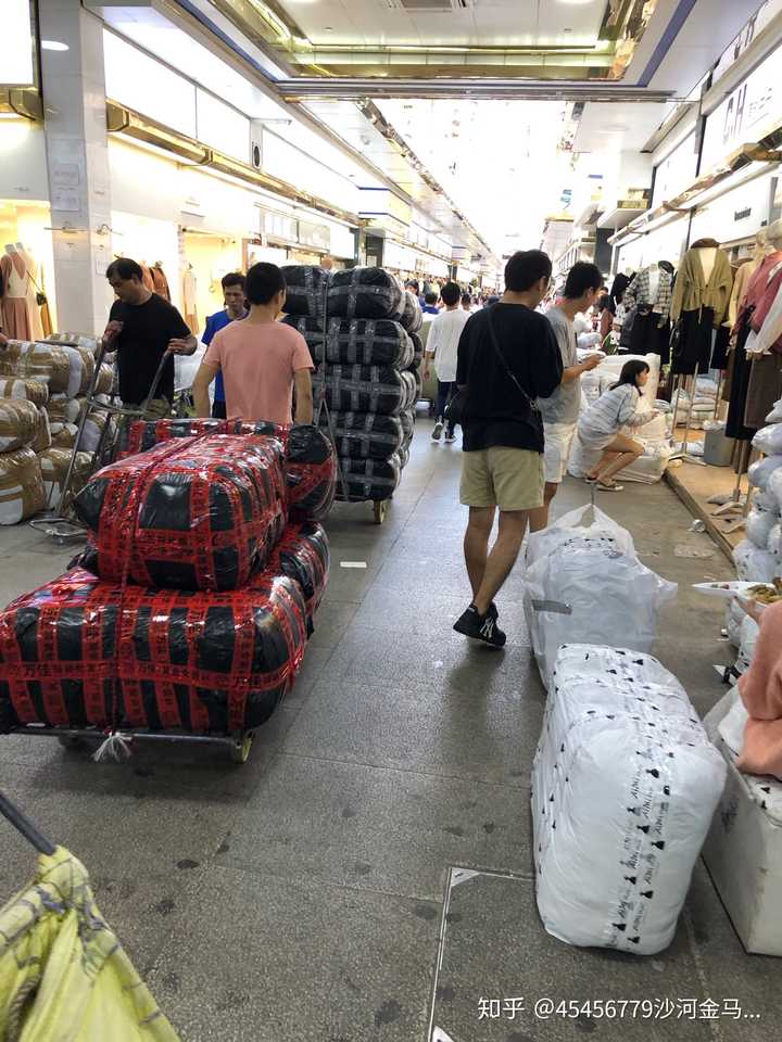 本人在台湾 想开服装店 想从大陆进货 可是要怎么找到像淘宝上那种超
