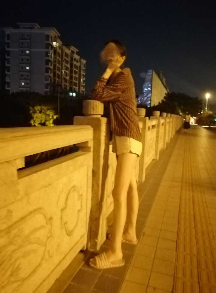 没有全身照 就有自拍 而且因为身材的原因好多人觉得她蛋"""""""""