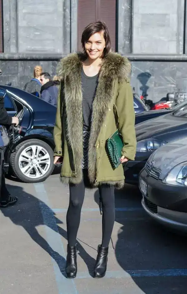 军绿色派克大衣,中长款,怎么搭配出彩?